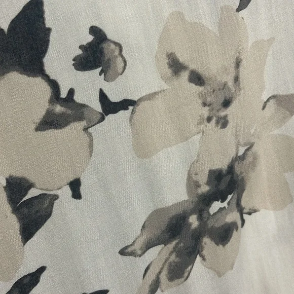 Abstract Floral jacket - Picture 5 of 9